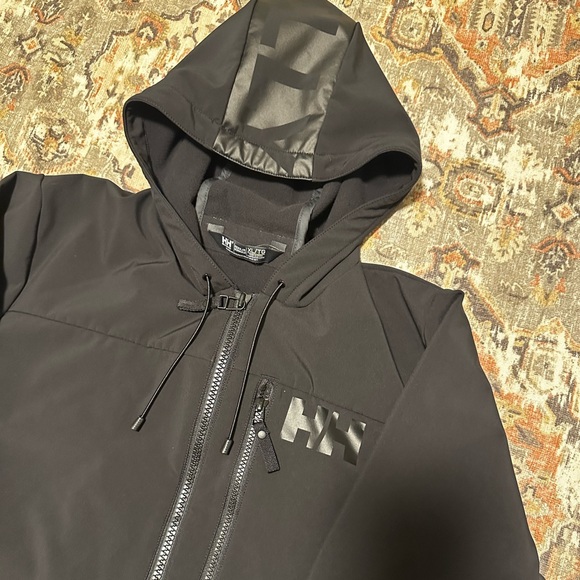 NWOT Helly Hansen Softshell Jacket - Picture 2 of 7